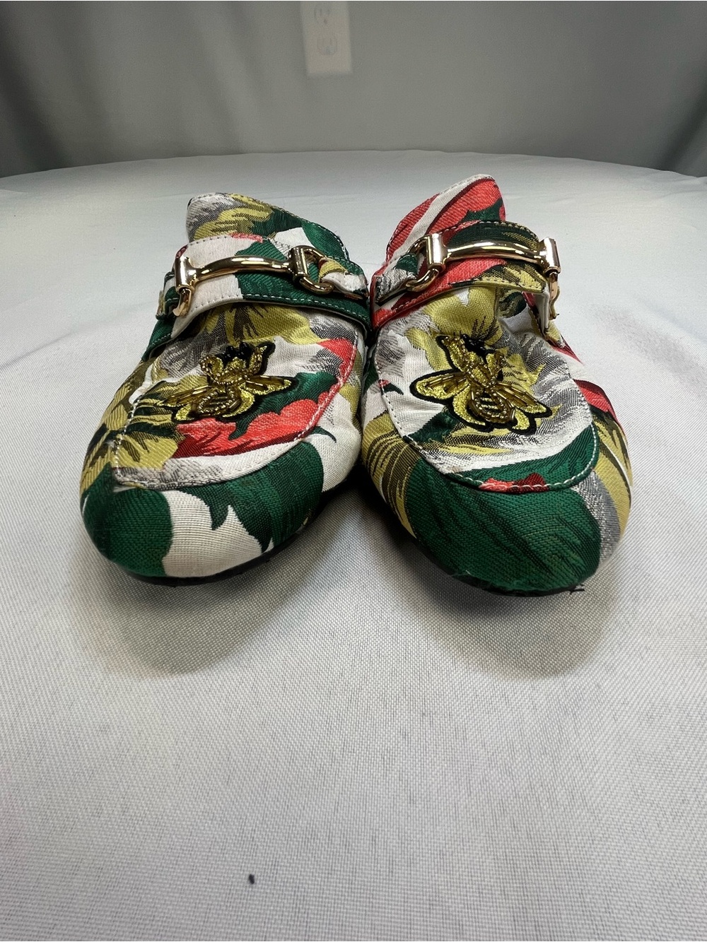 Steve Madden Multicolor Floral Bee Embroidered Slip-On Mules - Picture 4 of 10